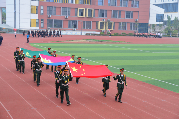 “团结拼搏,打造百年新华” 临沂新华二〇一八年春季田径运动会隆重举行 第 2 张 “团结拼搏,打造百年新华” 临沂新华二〇一八年春季田径运动会隆重举行 第 2 张